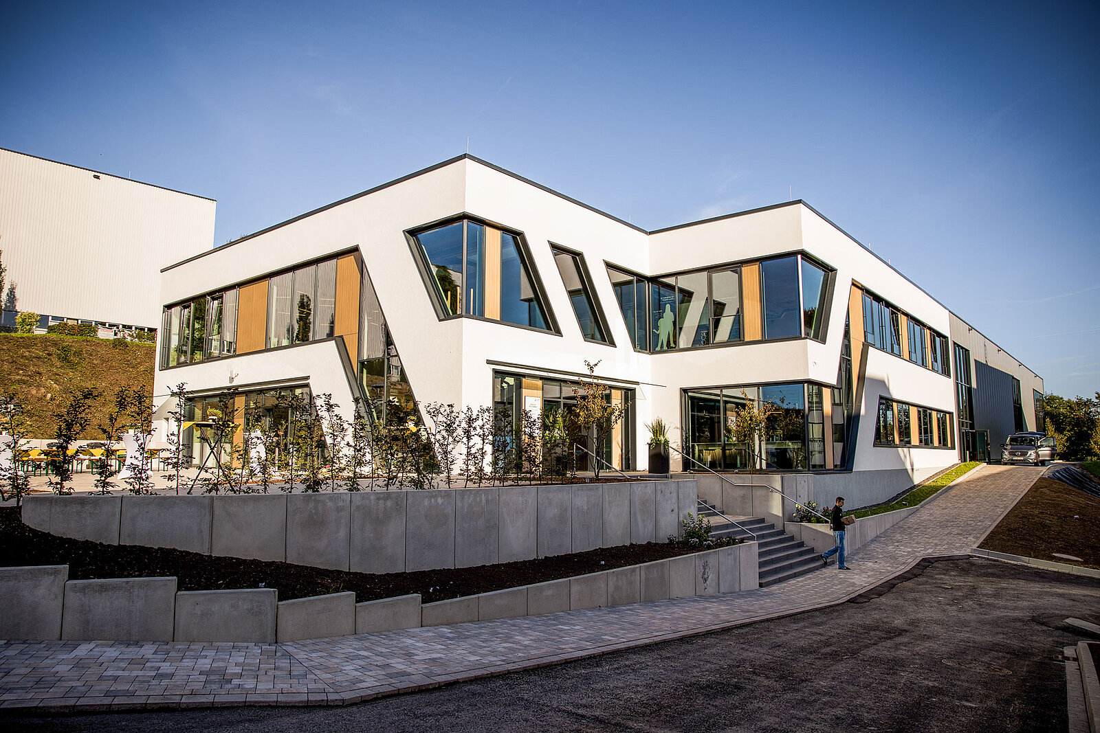 THE LINQ—Home of Slitting and Winding